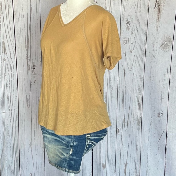 Women’s BKE Core V-neck Tee - Picture 2 of 7